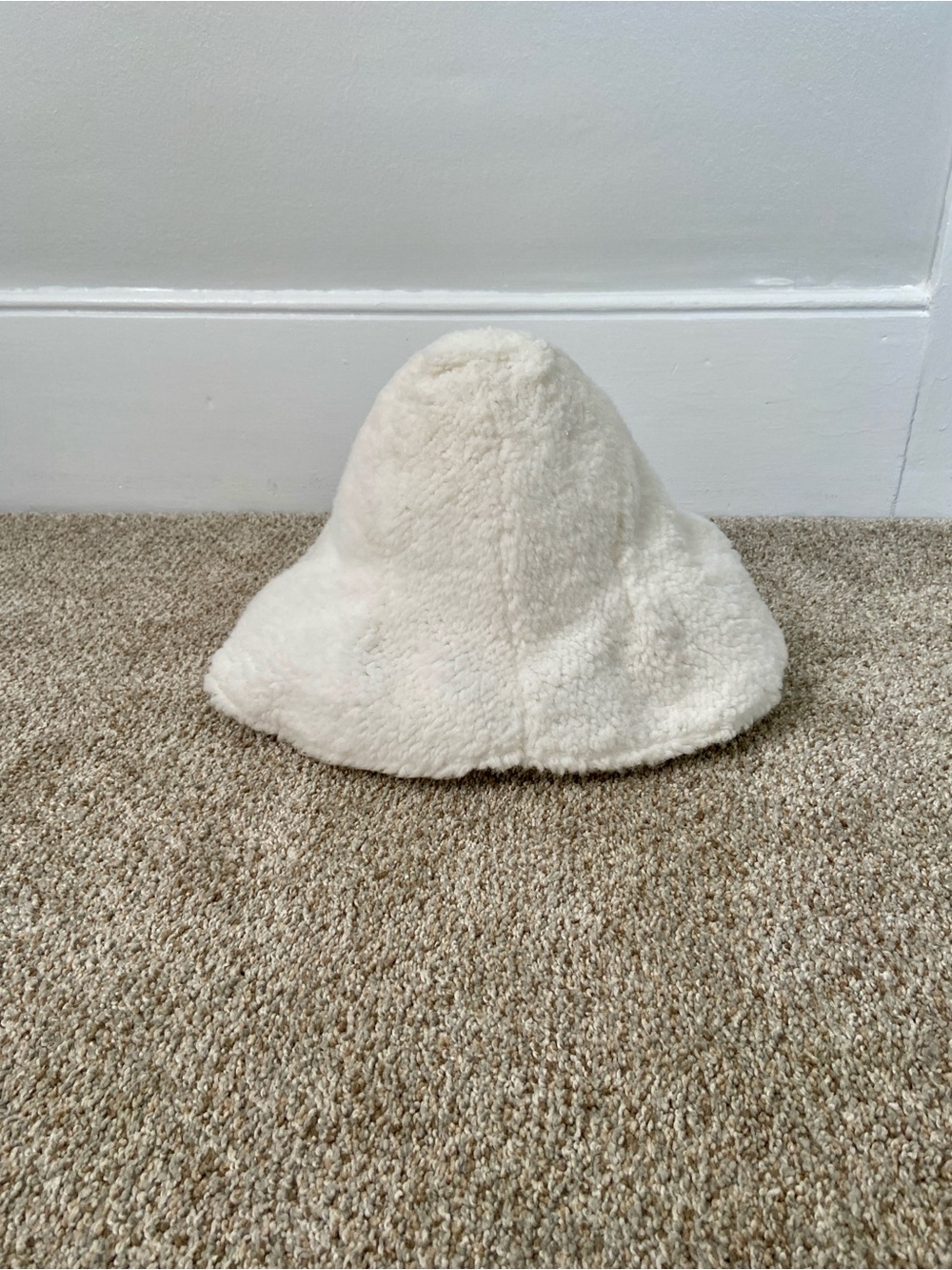 Sherpa Ghost Halloween Plush Decor Michaels EUC - Picture 5 of 12